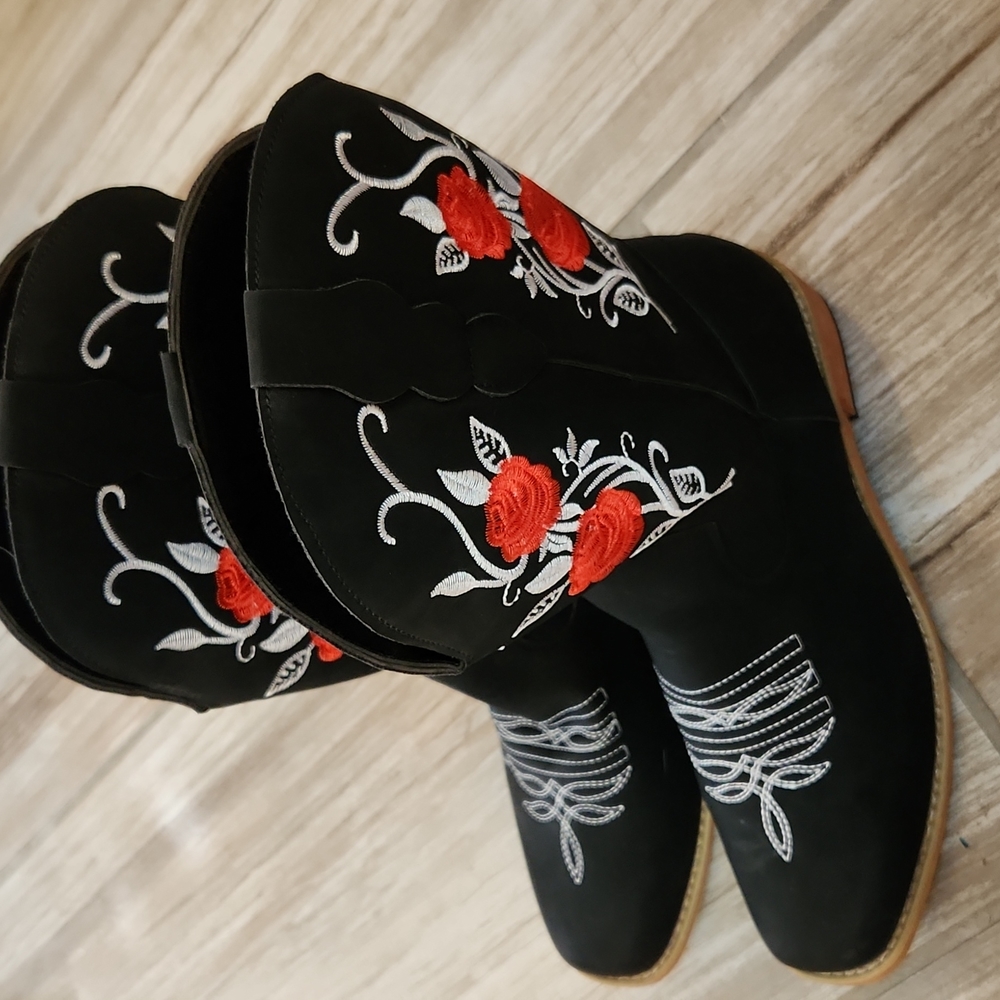 Floral Cowboy Boot